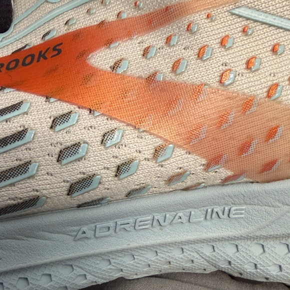 Brooks Adrenaline 21 Shoes in Orange and Light Blue - Picture 2 of 8